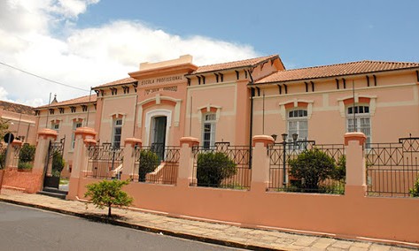 Centro Paula Souza abre eleição para o prêmio Professor Inspirador