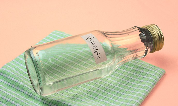 Não é com vinagre! Saiba quando não usar o produto na hora da limpeza