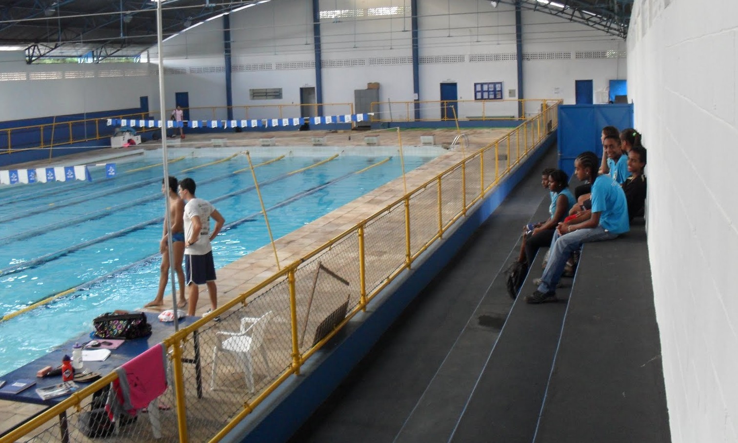 Piscina do Poli: sem propostas de empresas