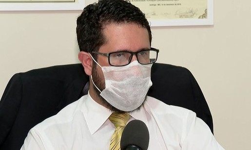 Faculdade de Direito afasta professor Willian Tristão enquanto apura os fatos