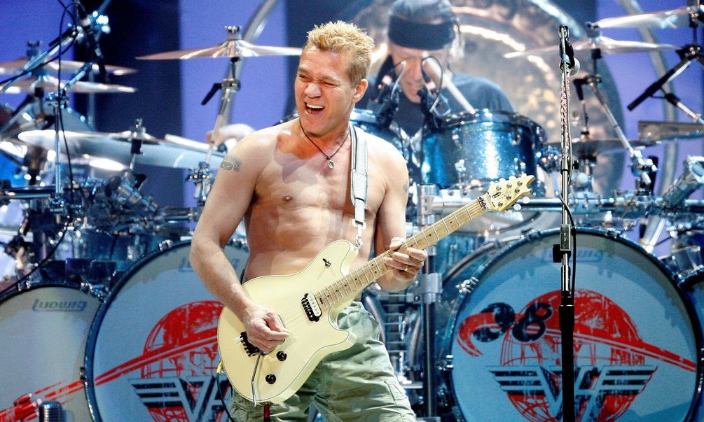 Eddie Van Halen morre aos 65 anos