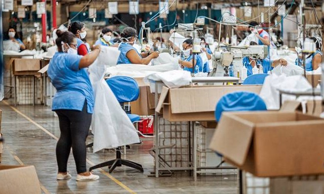 Fabricante de calçados Grendene atravessa a crise sem perder o sono