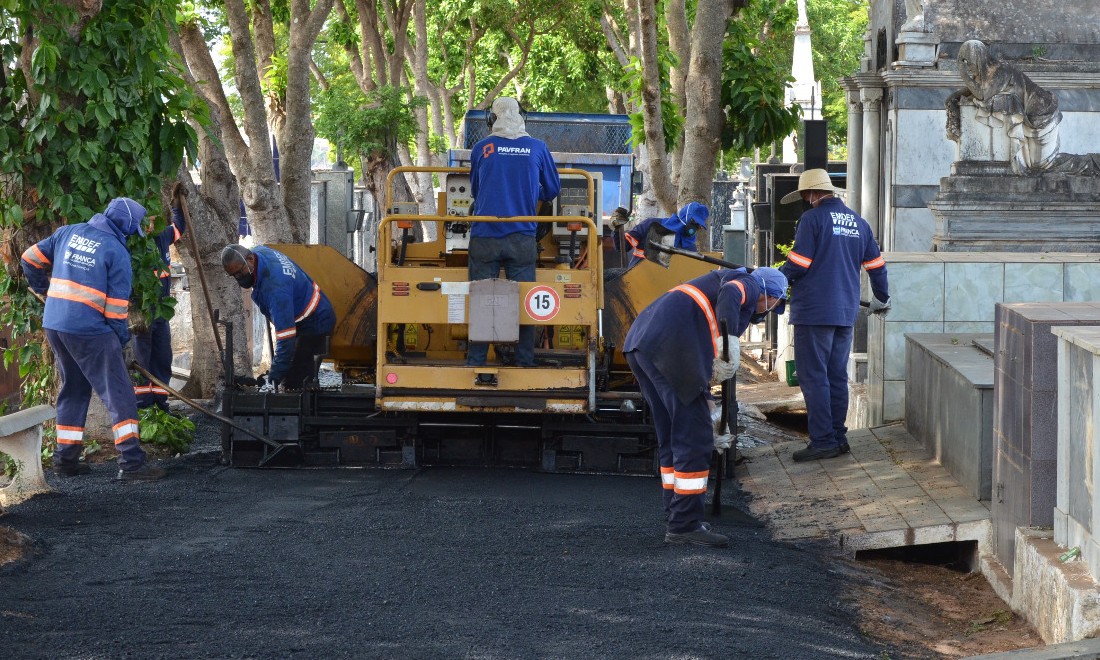 Em Franca, Cemitério da Saudade tem seus corredores recapeados