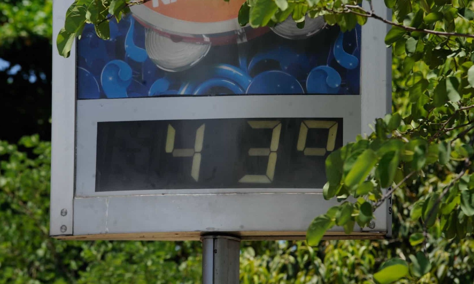 Calor recorde pede mais atenção e cuidados com crianças