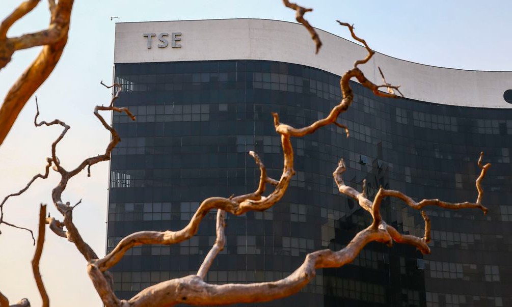 Eleições 2020: TSE lança guia de segurança para candidaturas de mulheres