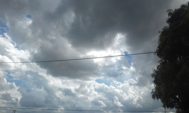 Novembro começa em Franca com céu nublado e instabilidade climática