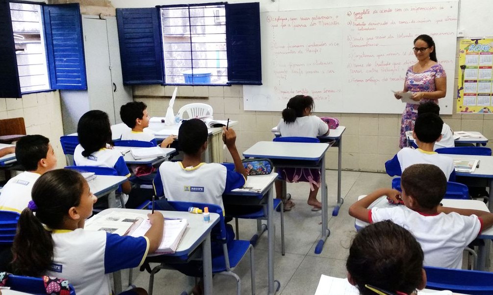 Aulas presencias na rede estadual de SP vão retornar em fevereiro de 2021