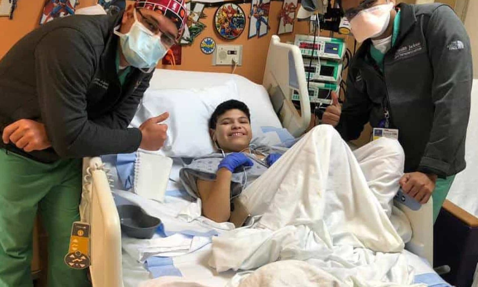Após 9 anos vivendo em hospital, menino consegue transplante de intestino