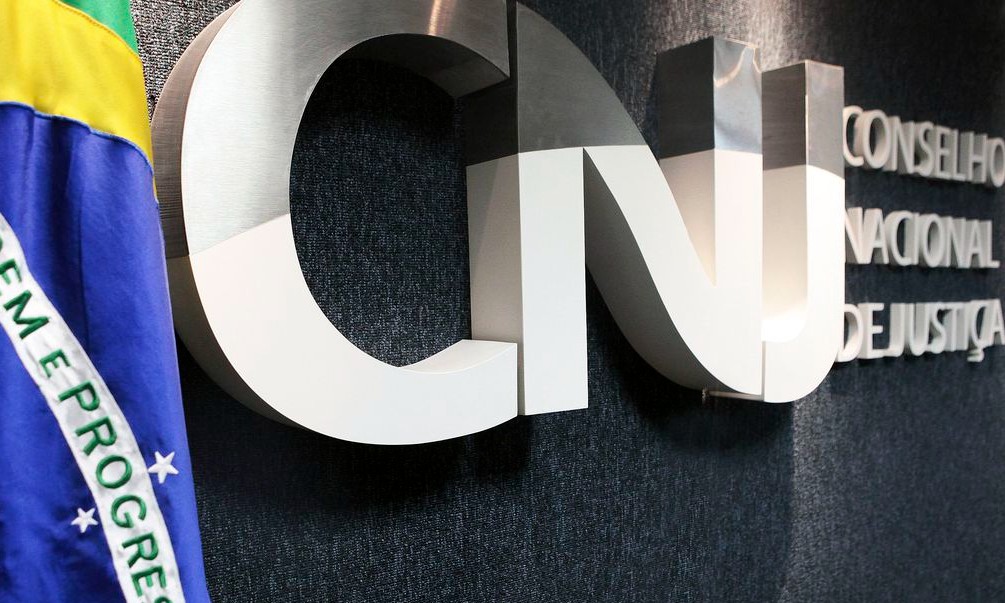 CNJ vai apurar conduta de juiz que absolveu réu de estupro em Florianópolis