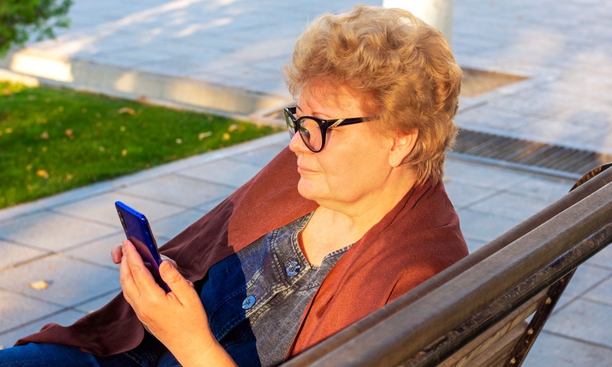 Expectativa de vida das mulheres no Brasil chega a 80 anos, diz pesquisa IBGE