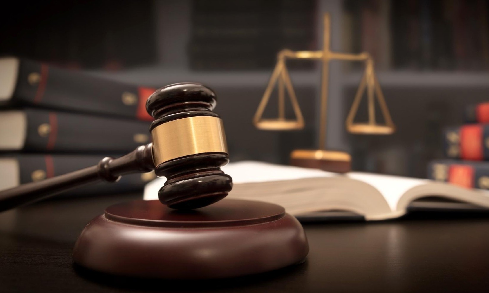 Álcool no volante e traição induzida: casos bizarros que acabaram no tribunal