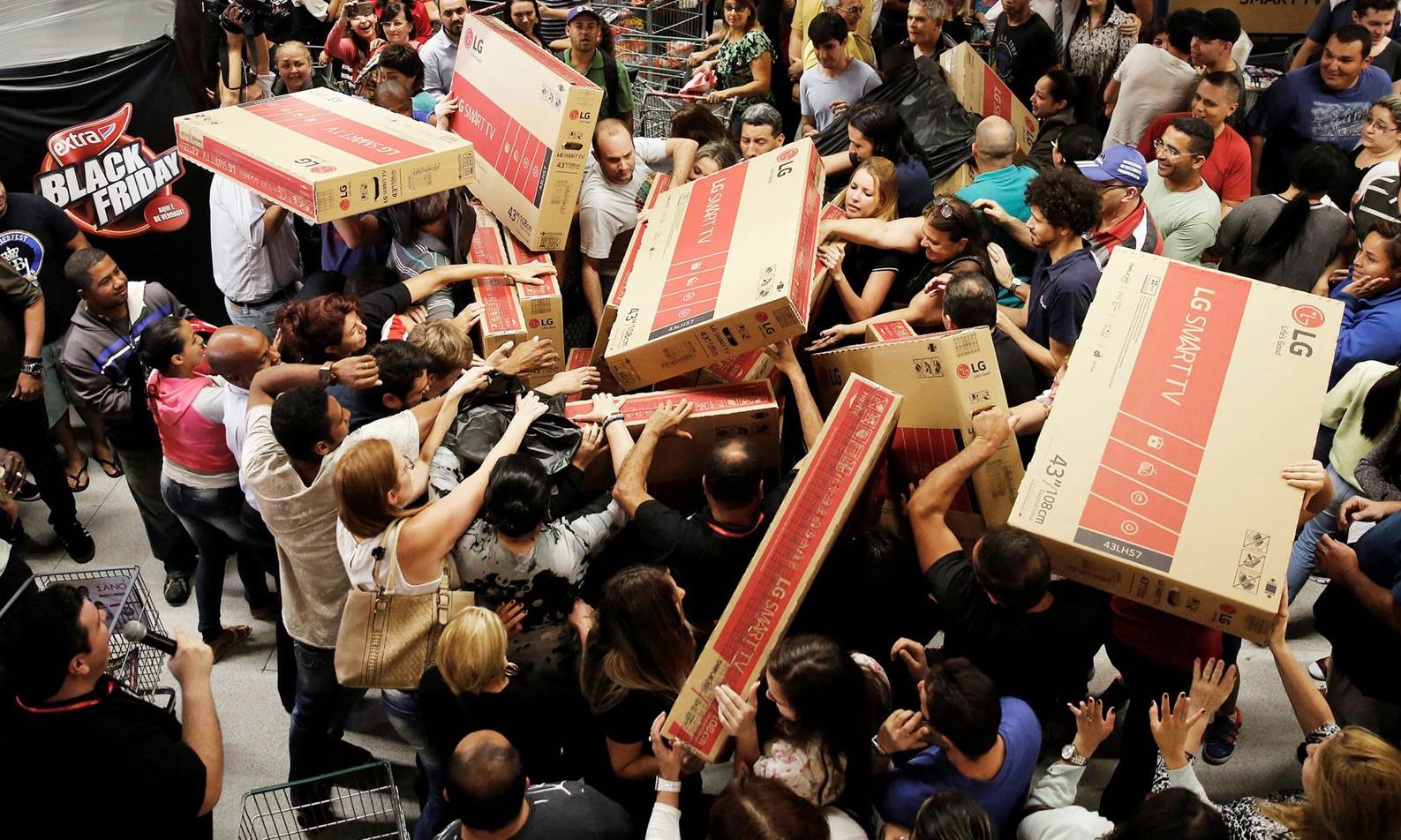 Consumidores: Procon orienta para os cuidados na Black Friday em 2020