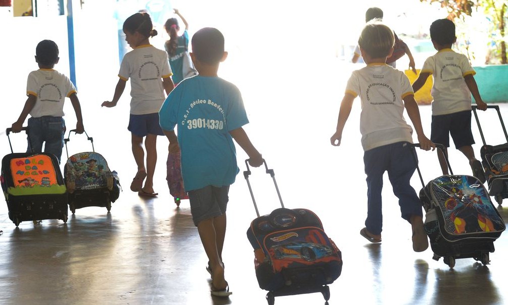 Pandemia impacta contrato da mensalidade das escolas em 2021