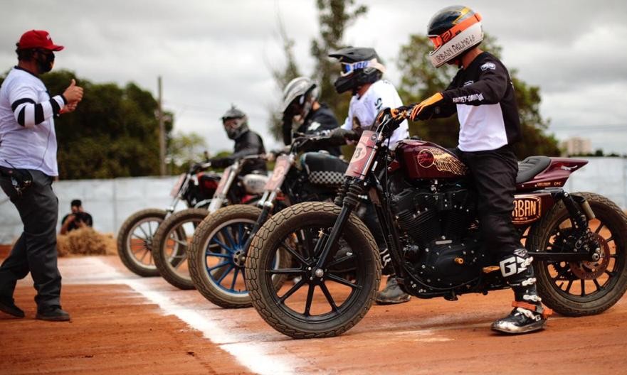 Harley-Davidson do Brasil anuncia parceria com piloto Marcelo Simões