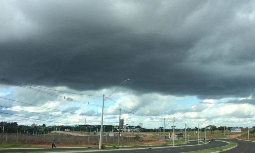 Céu nublado e chuvas vão continuar em Franca nesta terça-feira