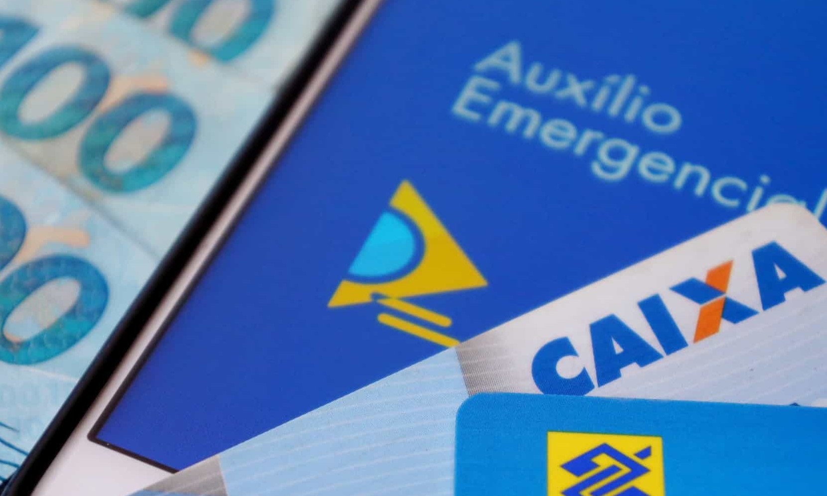 Transações virtuais do auxílio emergencial superam saques, diz CEF