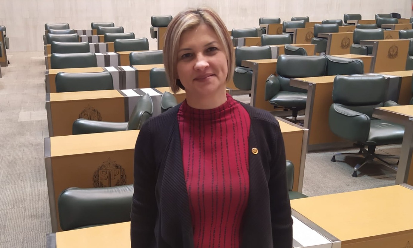 Câmara aprova Título de Cidadã Francana para a deputada Graciela