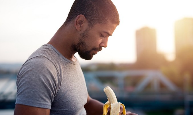 Conheça quatro boas razões para se comer uma banana todos os dias