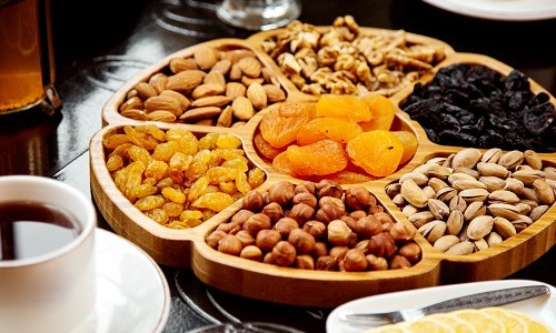 Conheça quatro frutos secos ricos em proteína para adicionar à dieta