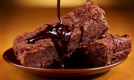 Está a fim de de ‘estragar’ a dieta? Faça esse bolo de chocolate sem farinha