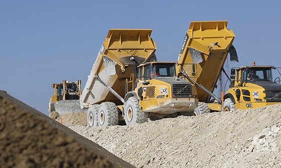 Cidades têm até 85% das obras com problemas de cronograma no Estado