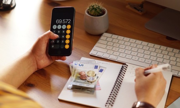 2021 no azul: 5 dicas importantes para controlar suas finanças pessoais