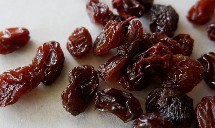 Uva-passa: saiba quais são os benefícios da fruta nas receitas de fim de ano