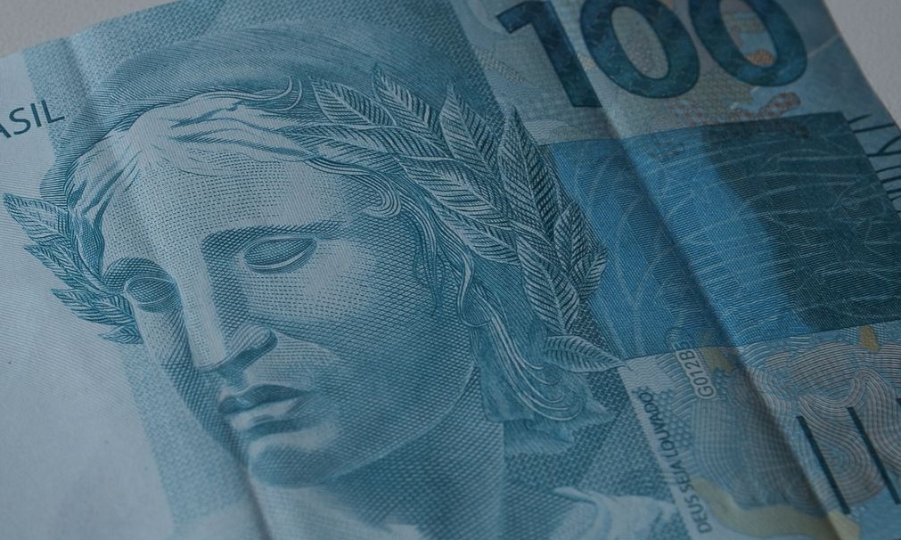 Governo prevê um salário mínimo de R$ 1.088 para o ano que vem