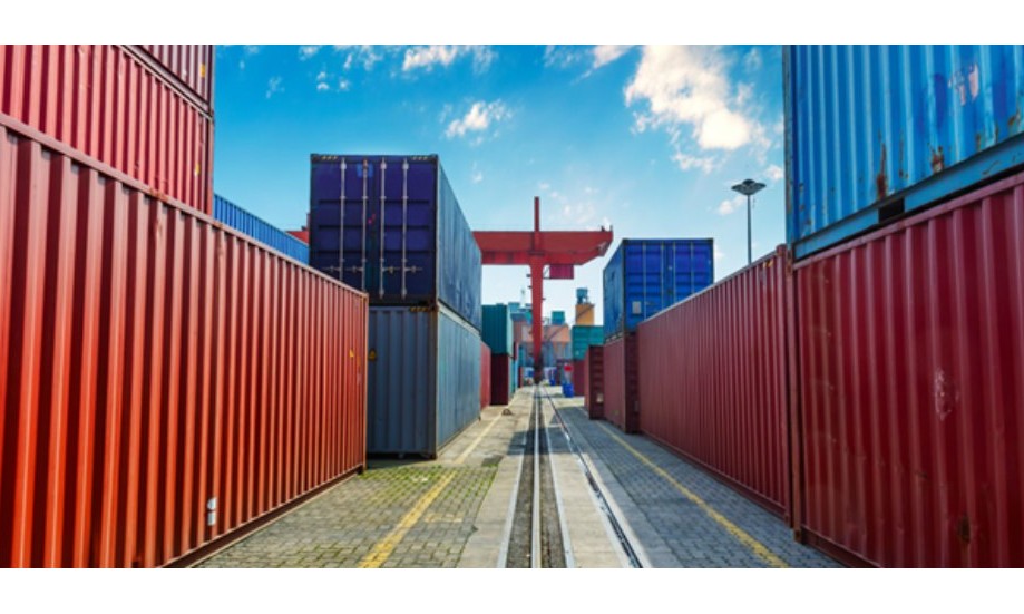 Impulsionadas por chinelos, exportações de calçados crescem 13,8%