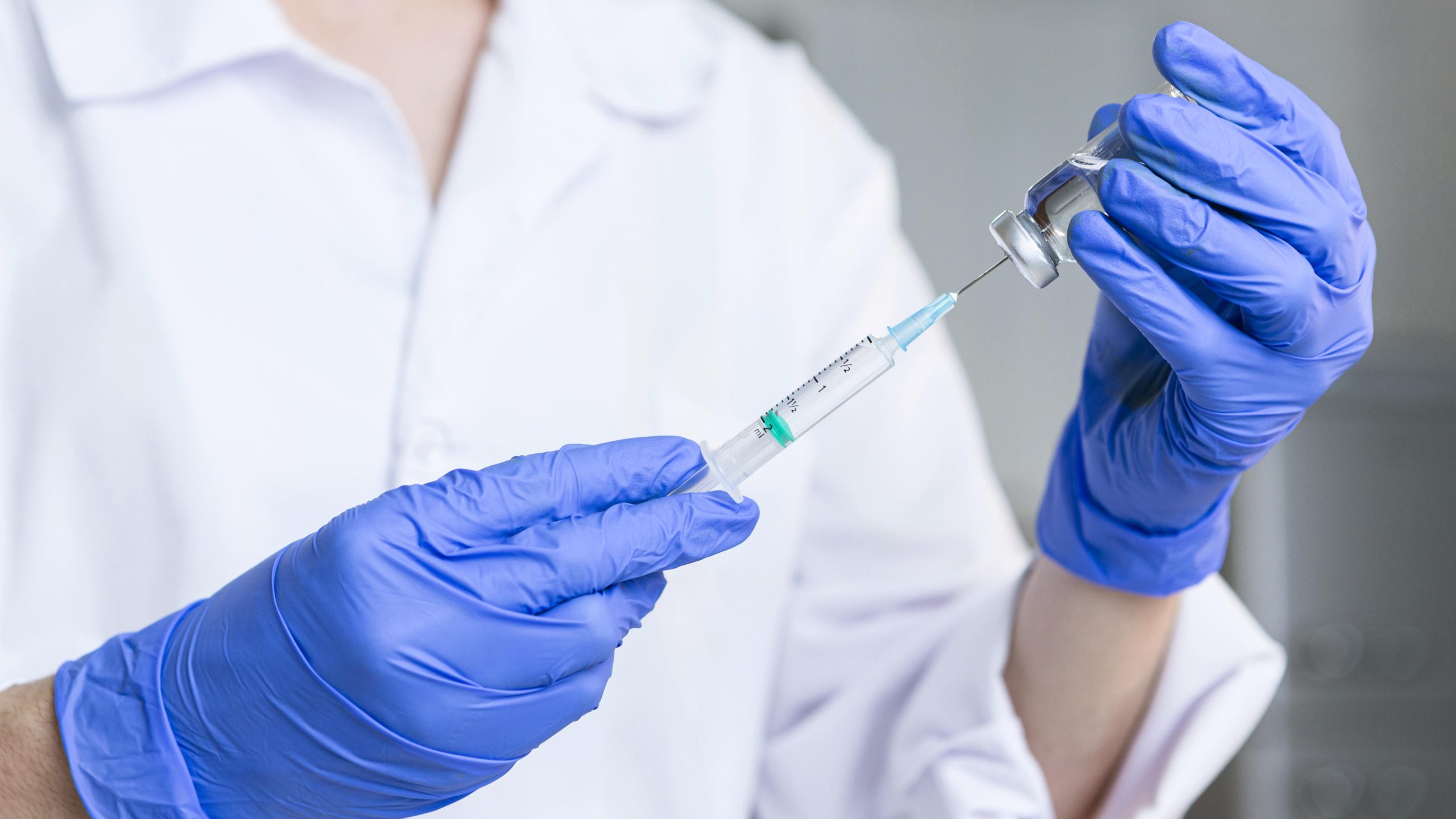 Agulhas e seringas para vacinação contra Covid-19