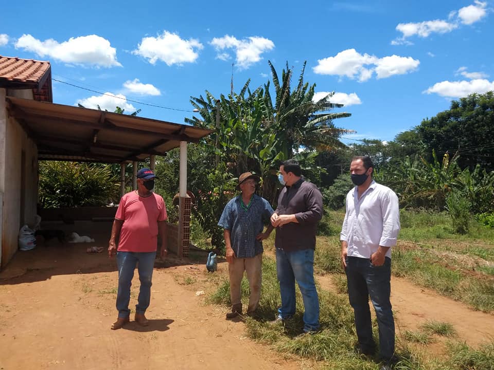 Estrada municipal de acesso a assentamento agrícola é recuperada em Batatais
