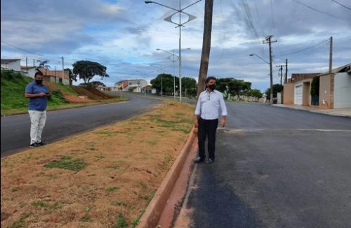 Beto Brasil pede melhorias na sinalização no Jardim Esmeralda em Pedregulho - Jornal da Franca