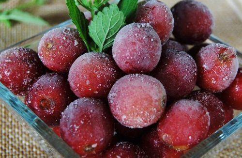 Uva congelada é refrescante e deliciosa! Veja o passo a passo de como prepará-la - Jornal da Franca