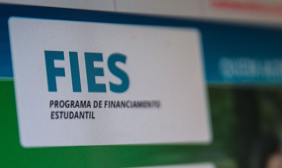 JORNAL-DA-FRANCA-FIES-AGENCIA BRASIL