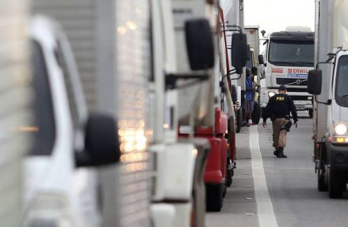 Auxílio R$ 400 a caminhoneiros pode ser abandonado, diz ministro da Infraestrutura - Jornal da Franca