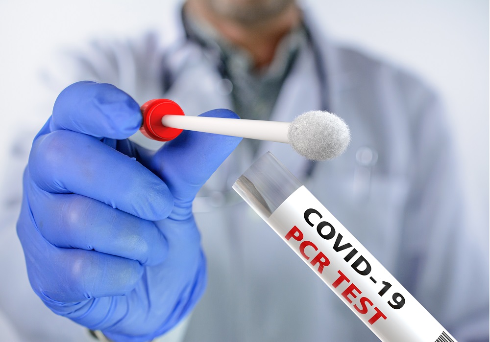 China usa teste anal com cotonete para detectar Covid e diz: técnica é mais precisa