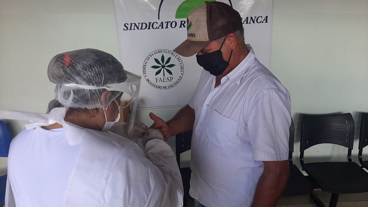 500 testes de Covid são disponibilizados a agricultores em Ribeirão Corrente