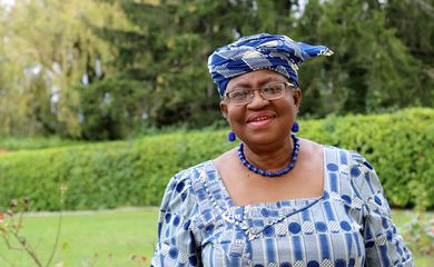 Negra e mulher: a nigeriana Ngozi Okonjo-Iweala quebra barreiras e vai chefiar OMC