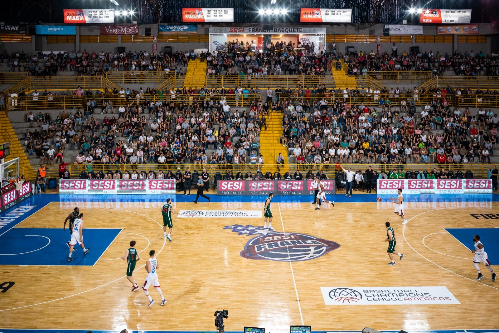 SESI Franca Basquete pega o Obras Sanitárias, no Pedrocão, pela Champions League