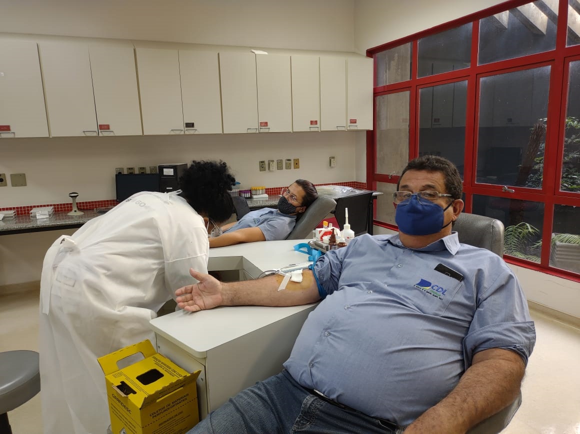 CDL de Franca dá exemplo de ajuda no Hemocentro. Verifique como doar sangue!