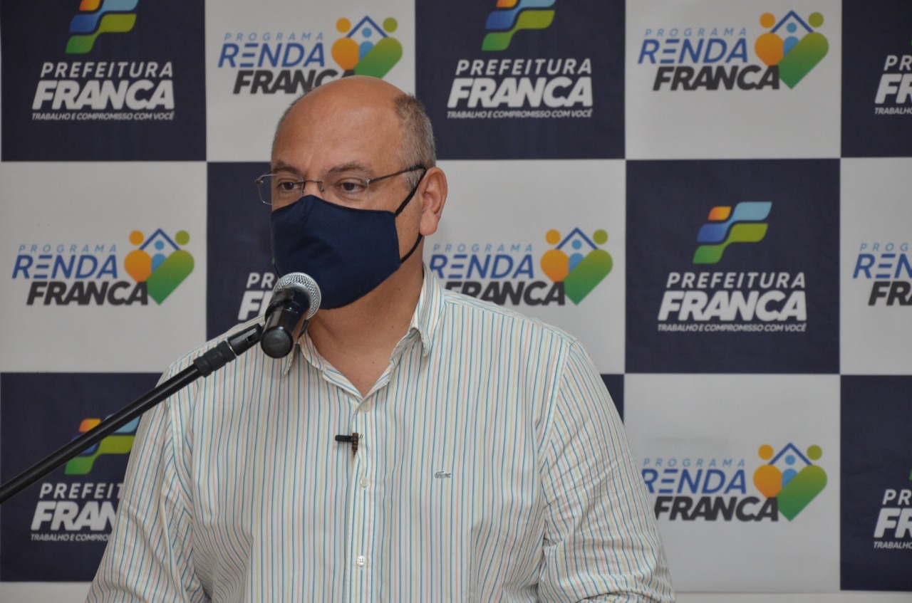 Prefeito Alexandre Ferreira anuncia o programa Renda Franca