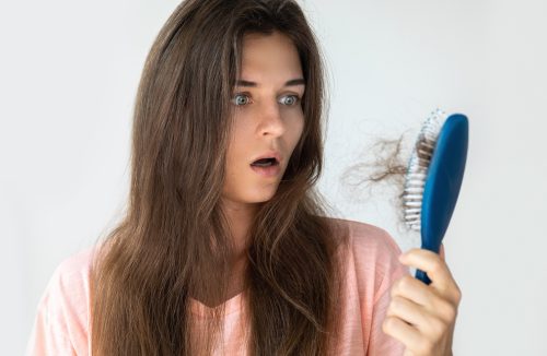 Saiba por que o óleo de coco é tão bom para ajudar a diminuir a queda de cabelo - Jornal da Franca