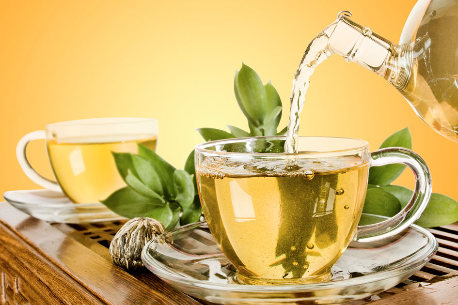 Conheça os benefícios do chá de louro, erva que faz bem para todo o organismo