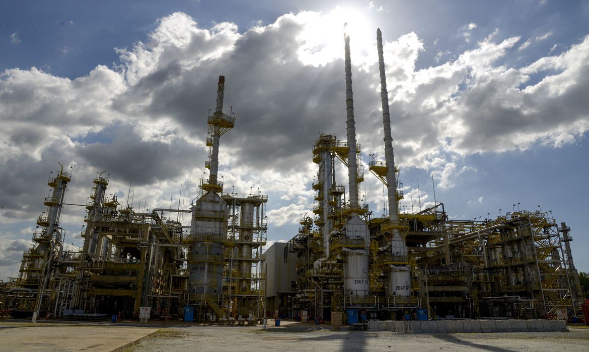 Refinaria petróleo