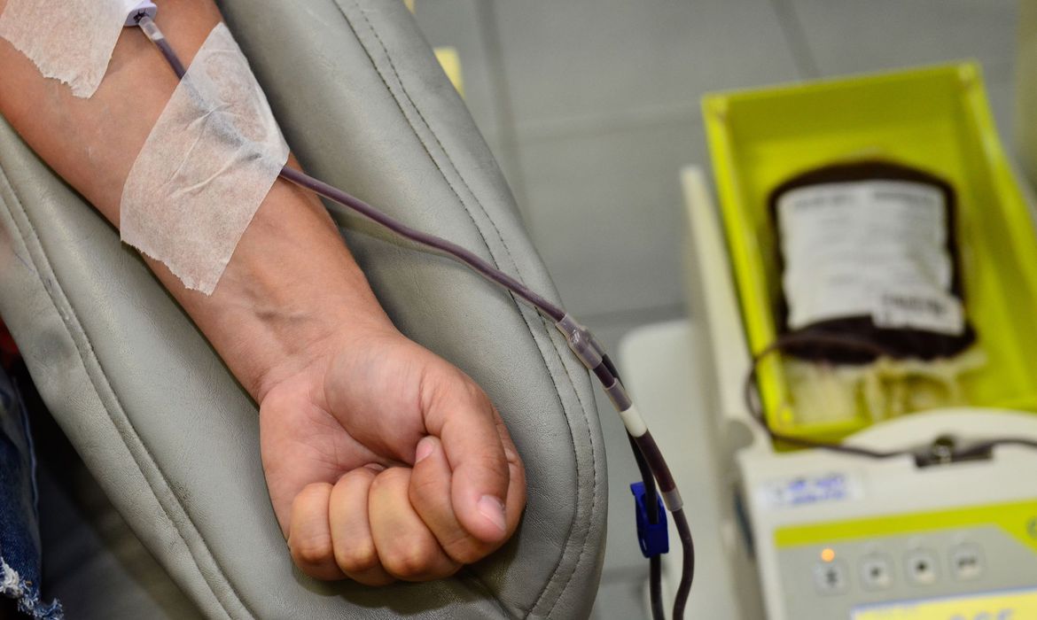 Governo também incentiva doação de sangue antes de imunização contra covid-19