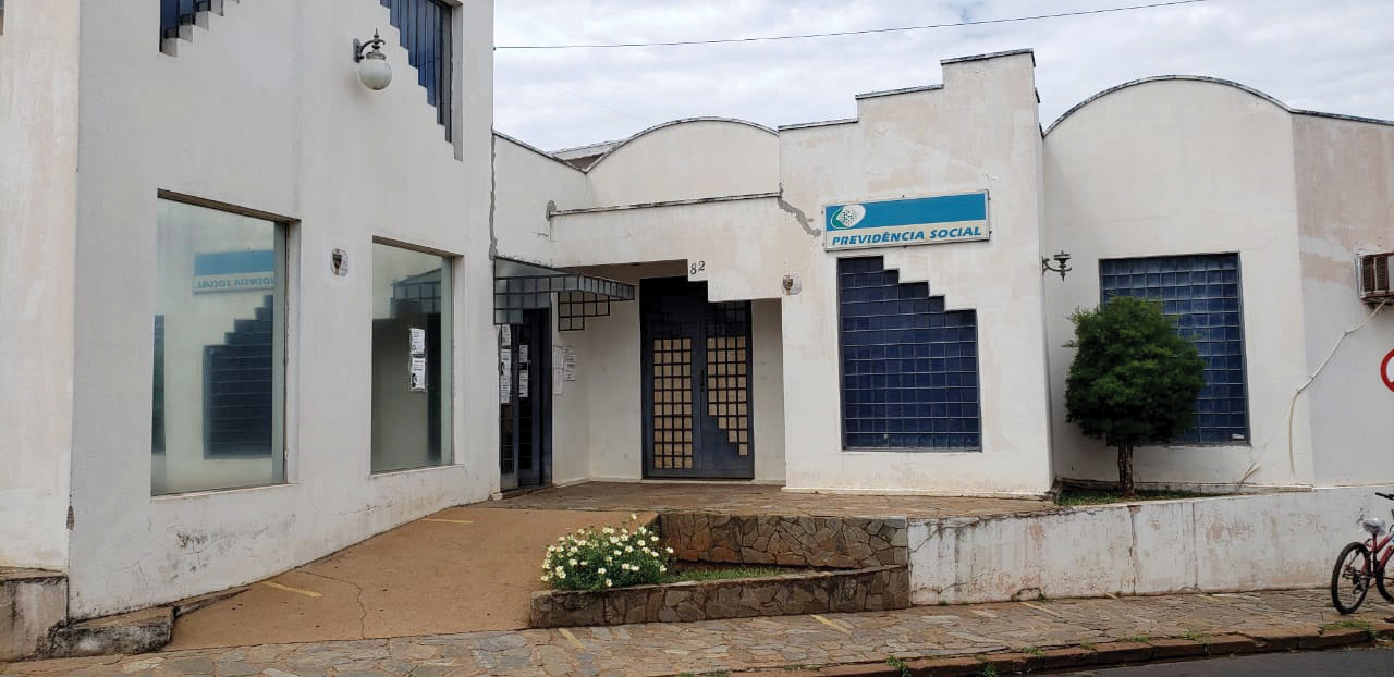Agência do INSS pode fechar em Batatais, mas autoridades lutam para manter serviços