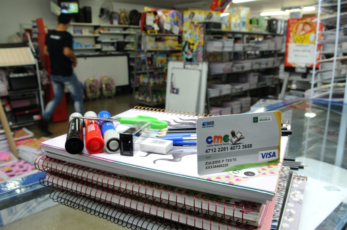 Abono escolar de R$ 320 é pago a servidores de Cristais Paulista