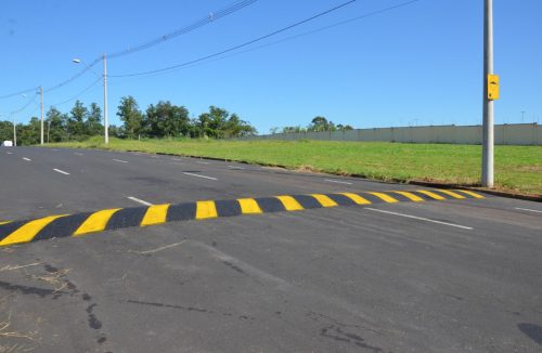 Para reduzir riscos de acidentes, lombadas são instaladas no Parque Universitário - Jornal da Franca