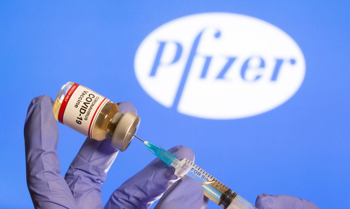 Pfizer teve proposta negada por 3 vezes pelo governo federal