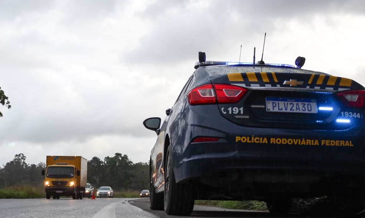 Greve dos caminhoneiros tem baixa adesão e poucos problemas nas rodovias